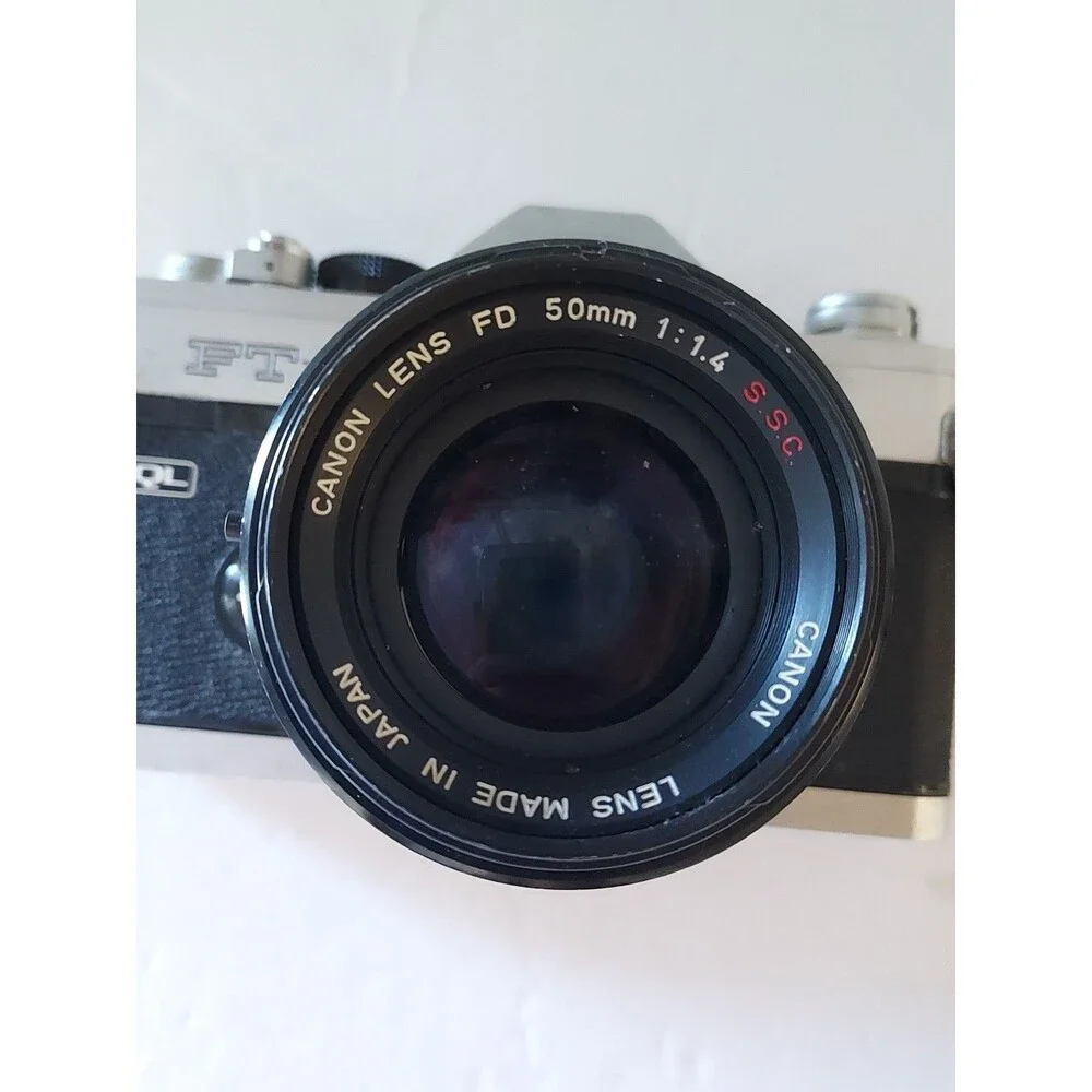 Canon FTb QL 35mm Film Camera w/ Canon FD 1:1.4 50mm Lens